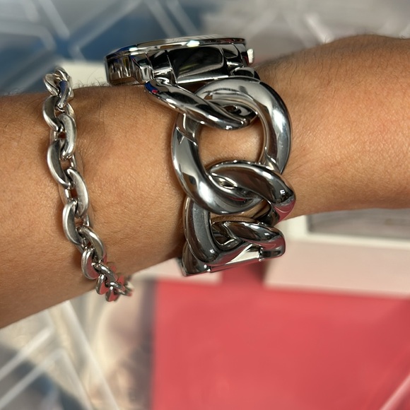 Michael Kors Women's Elena Silver Dial Twist Bracelet Watch MK3607- gently used - Picture 4 of 16